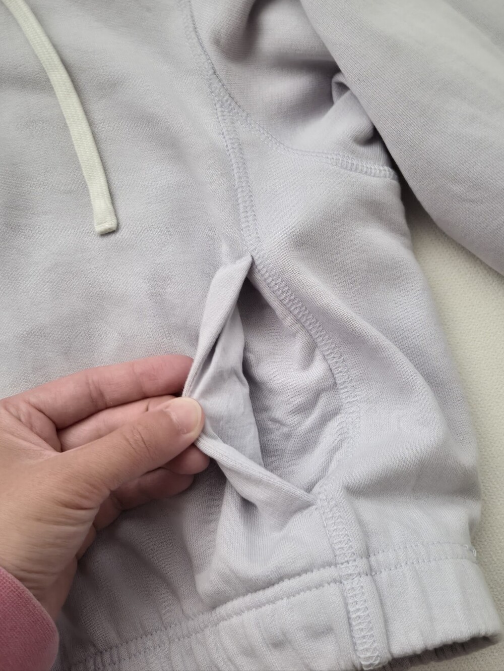 Kotn Light Purple Cropped Hoodie - Picture 2 of 8
